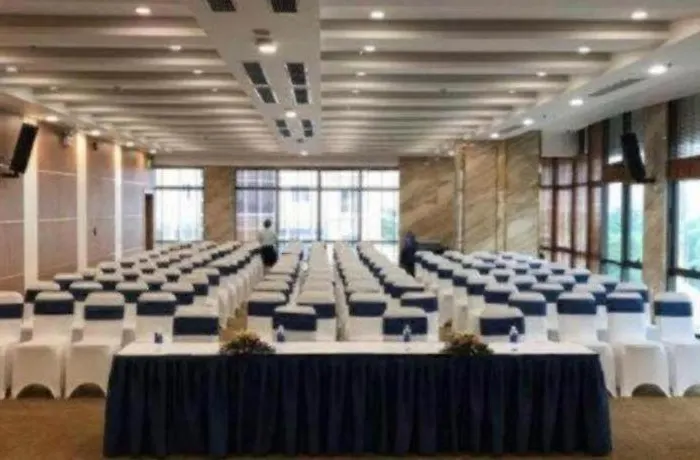 Marina Hotel 4*