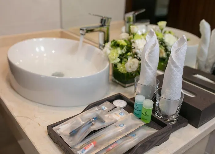 Khách sạn Marina 4*